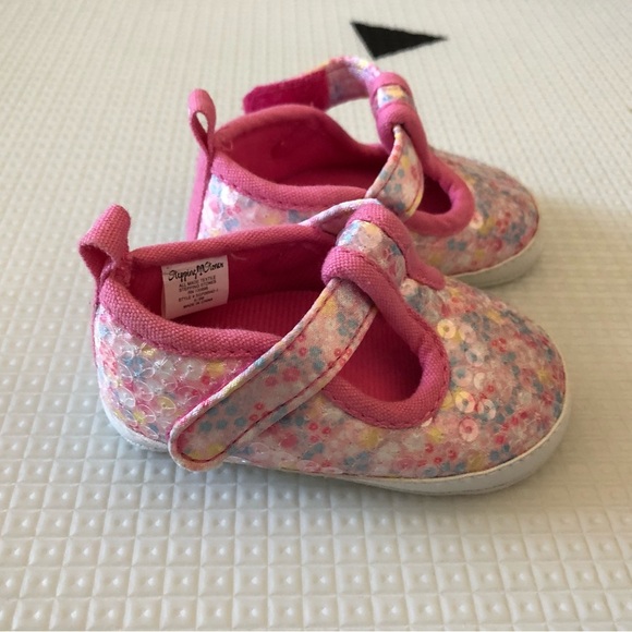 Stepping Stones|Baby girl sequence glitter shoes/flats•6-9 months, cute & girly! - Picture 3 of 5